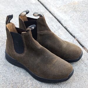 Blundstone Brown Suede Boots